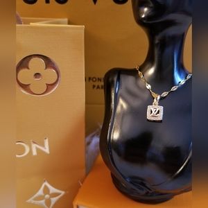 Authentic Louis Vuitton Zipper Pull Charm on Unbranded Adjustable Chain